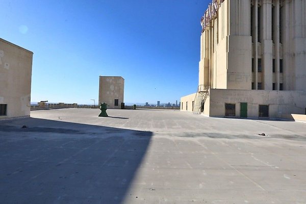 CapEquitySearsTower80