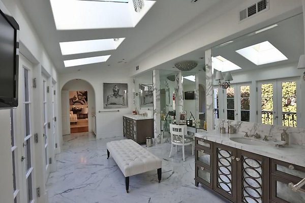 UNIVERSAL-A199-BH-65 UNIVERSAL-A199-BH-65