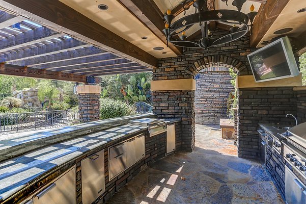 UNIVERSAL-A697-CHW-109 UNIVERSAL-A697-CHW-109