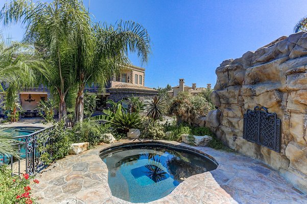 UNIVERSAL-A697-CHW-100 UNIVERSAL-A697-CHW-100