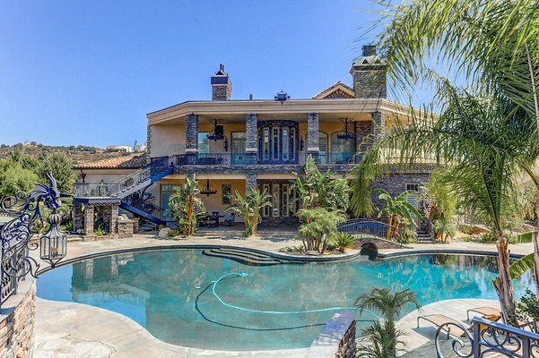 UNIVERSAL-A697-CHW-102 UNIVERSAL-A697-CHW-102