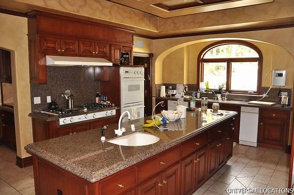 UNIVERSAL-7766-MA-37 UNIVERSAL-7766-MA-37