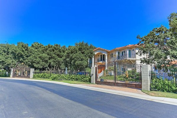 UNIVERSAL-A685-CW-7 UNIVERSAL-A685-CW-7