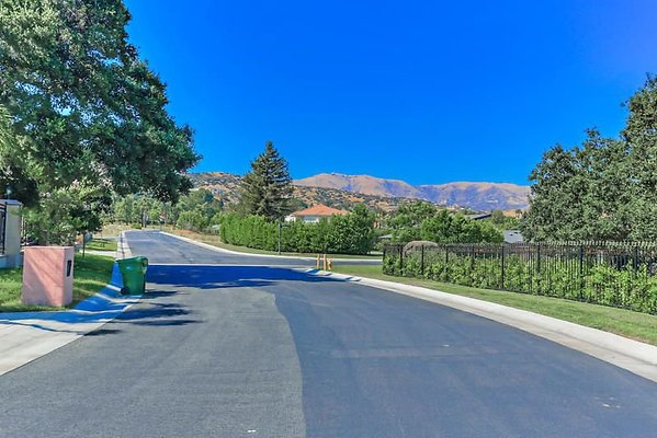 UNIVERSAL-A685-CW-3 UNIVERSAL-A685-CW-3