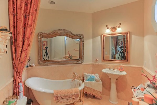 UNIVERSAL-A685-CW-64 UNIVERSAL-A685-CW-64