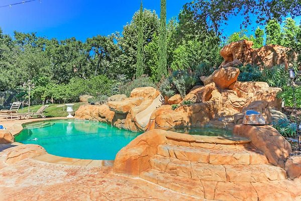 UNIVERSAL-A685-CW-74 UNIVERSAL-A685-CW-74