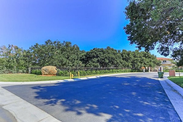 UNIVERSAL-A685-CW-4 UNIVERSAL-A685-CW-4