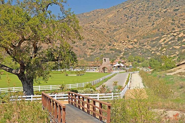 Trail 01 Grand Prix Bridge