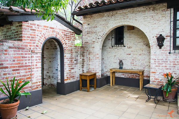 Sitting Bull 26 Kitchen Patio