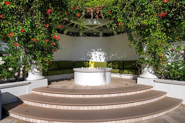 Still-118 2 Still-118 2