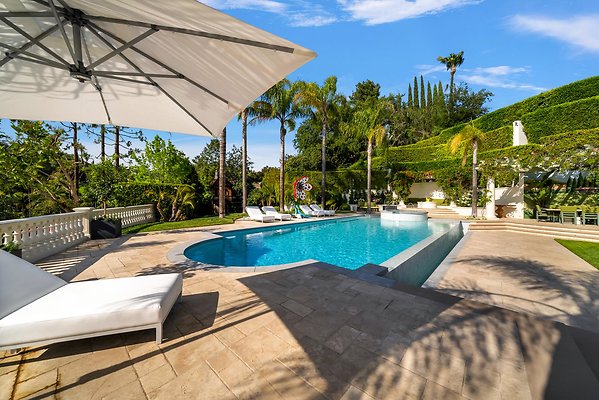 Still-125 2 Still-125 2