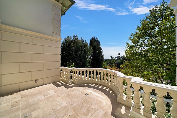 Still-135 2 Still-135 2