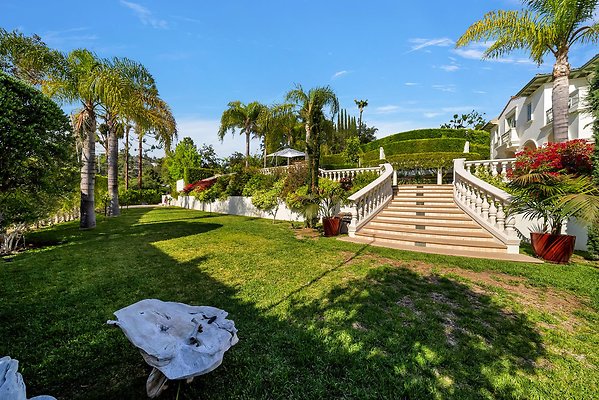 Still-128 2 Still-128 2