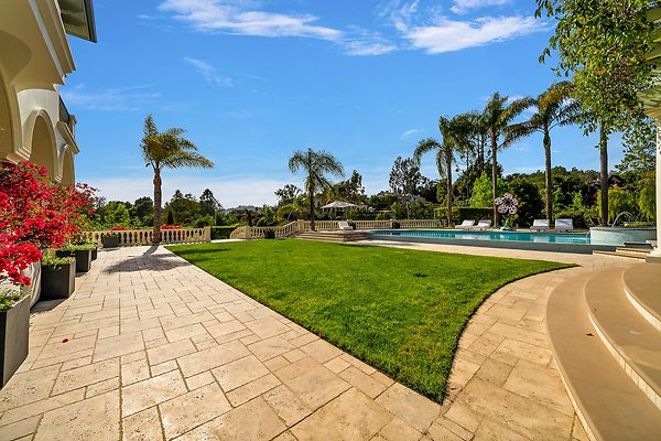 Still-106 2 Still-106 2