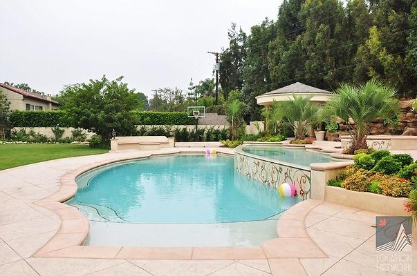 UNIVERSAL-7845-BH-153 UNIVERSAL-7845-BH-153