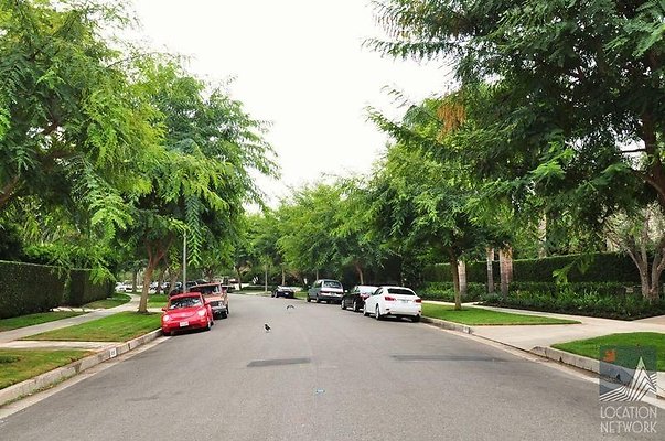 UNIVERSAL-7845-BH-24