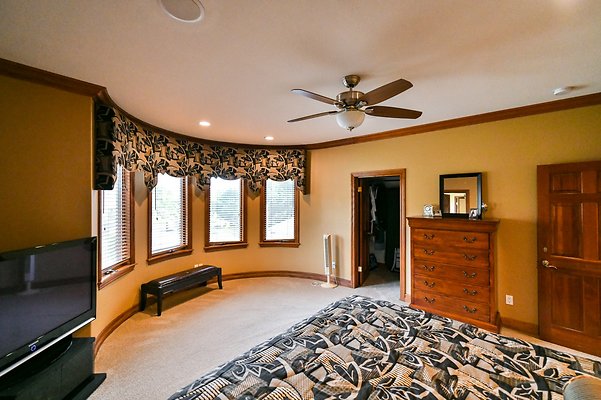 UNIVERSAL-B510-CW-44 UNIVERSAL-B510-CW-44