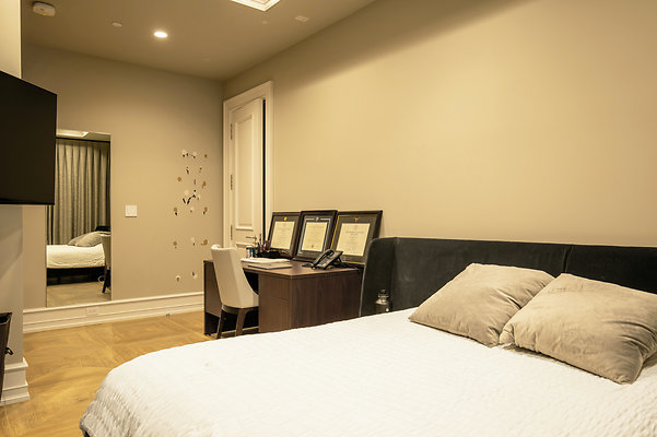 UNIVERSAL-D447-BH-61