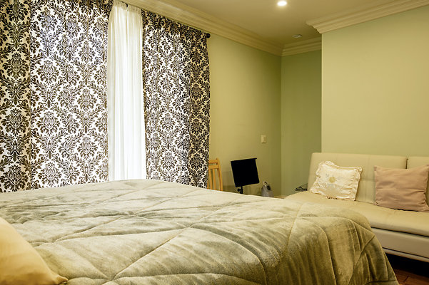 UNIVERSAL-D351-EN-53 UNIVERSAL-D351-EN-53