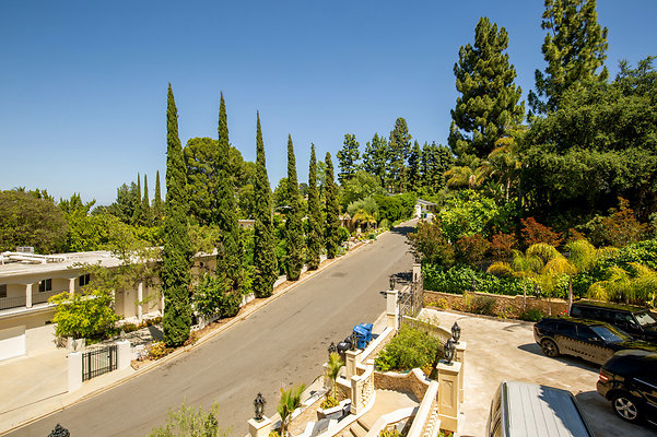 UNIVERSAL-D351-EN-84 UNIVERSAL-D351-EN-84