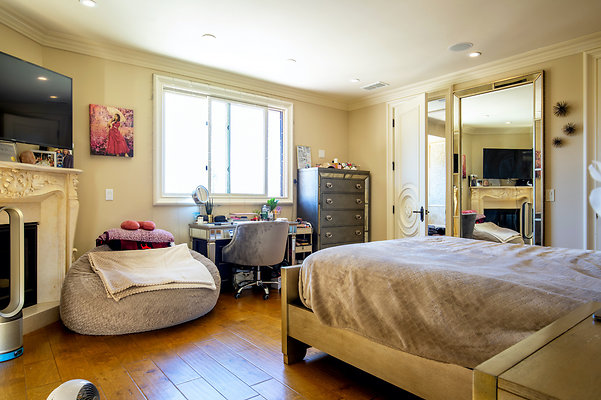 UNIVERSAL-D351-EN-72 UNIVERSAL-D351-EN-72