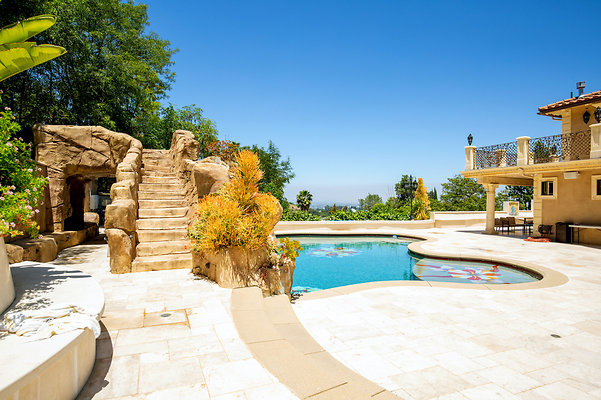 UNIVERSAL-D351-EN-101 UNIVERSAL-D351-EN-101