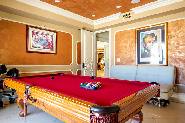 UNIVERSAL-D351-EN-33 UNIVERSAL-D351-EN-33