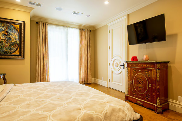 UNIVERSAL-D351-EN-61 UNIVERSAL-D351-EN-61