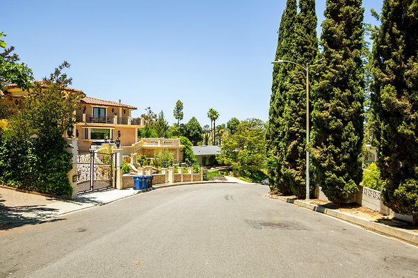 UNIVERSAL-D351-EN-3 UNIVERSAL-D351-EN-3