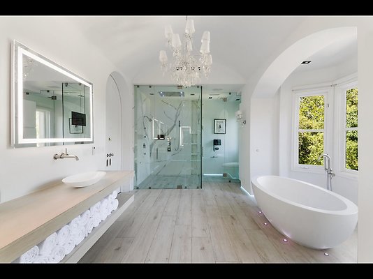 Carolwood Photos Spring 2022-24