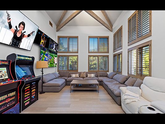 Carolwood Photos Spring 2022-32