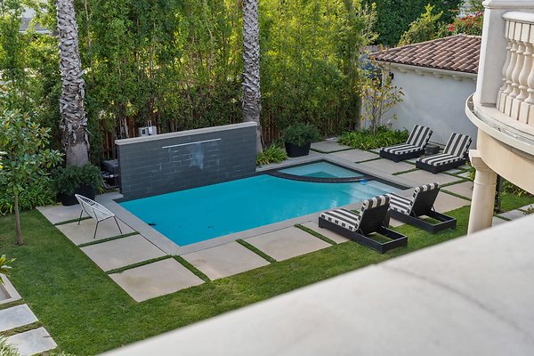 Still-10 2 Still-10 2