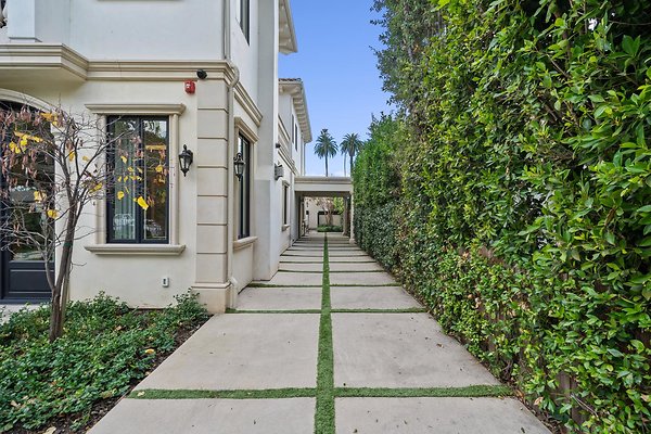 Still-18 2 Still-18 2