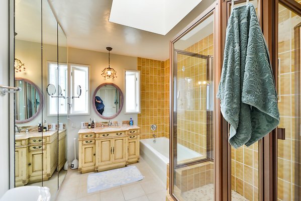 UNIVERSAL-A977-bh-71 UNIVERSAL-A977-bh-71