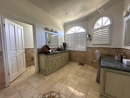 UNIVERSAL-CW266-BW-61 UNIVERSAL-CW266-BW-61