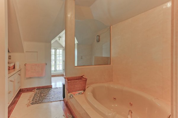 UNIVERSAL-A347-BH-95 UNIVERSAL-A347-BH-95