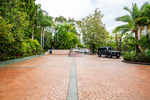 UNIVERSAL-D168-BW-8 UNIVERSAL-D168-BW-8