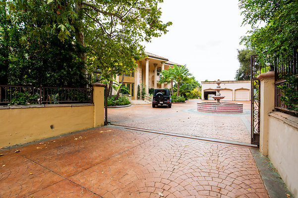 UNIVERSAL-D168-BW-5 UNIVERSAL-D168-BW-5