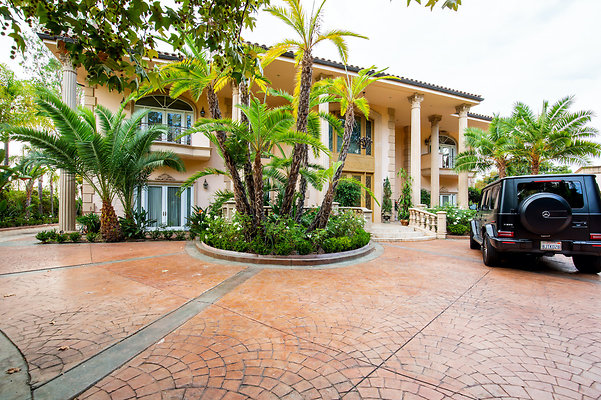 UNIVERSAL-D168-BW-9 UNIVERSAL-D168-BW-9