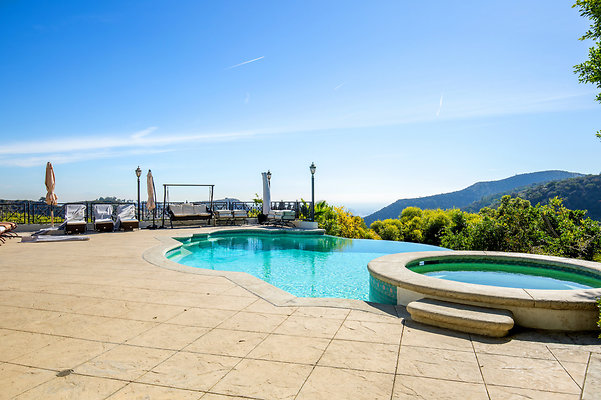 UNIVERSAL-D215-BW-97 UNIVERSAL-D215-BW-97