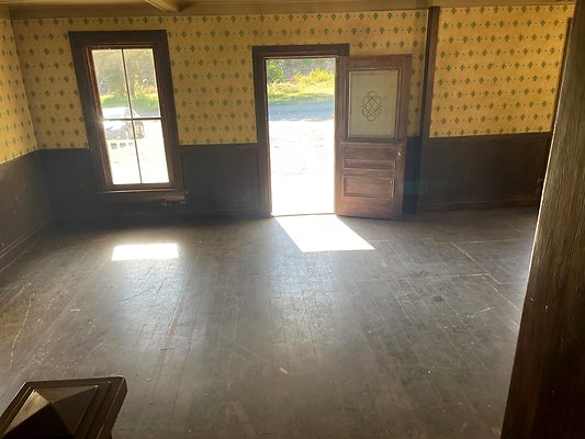 th Shelley&apos;s - 23