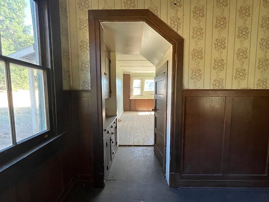 th Shelley&apos;s - 17