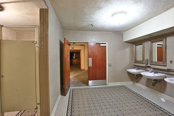 CapEquityTheVarietyArtsTheater19