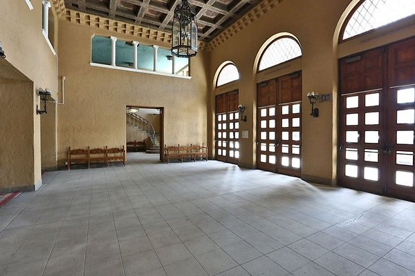 CapEquityTheVarietyArtsTheater43