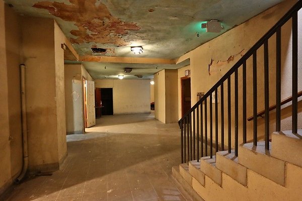 CapEquityTheVarietyArtsTheater12