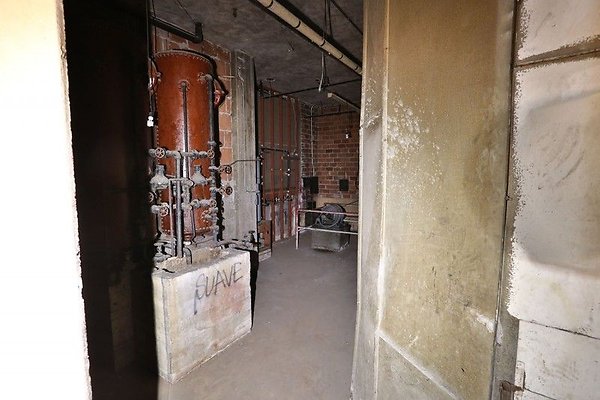 CapEquityTheVarietyArtsTheater26