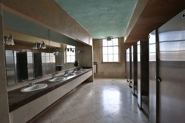 CapEquityTheVarietyArtsTheater98