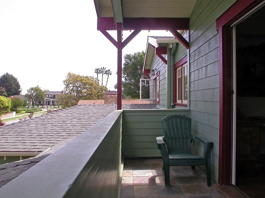 4613 balcony 1