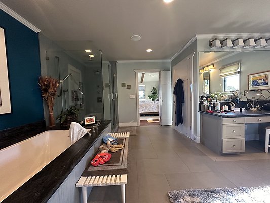 WESTSIDE LOCATIONS 70 WESTSIDE LOCATIONS 70