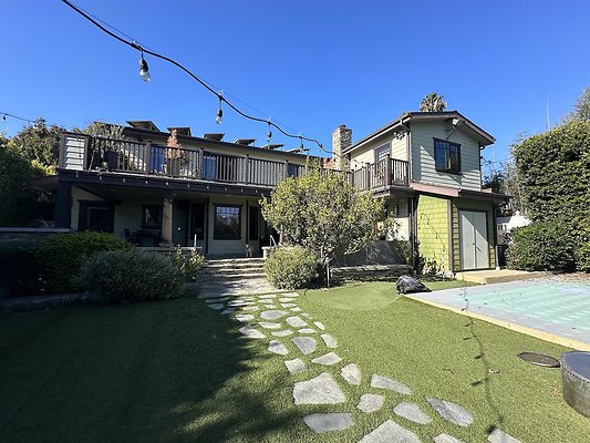 WESTSIDE LOCATIONS 79 WESTSIDE LOCATIONS 79